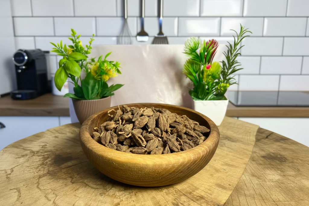 الهيل الأسود